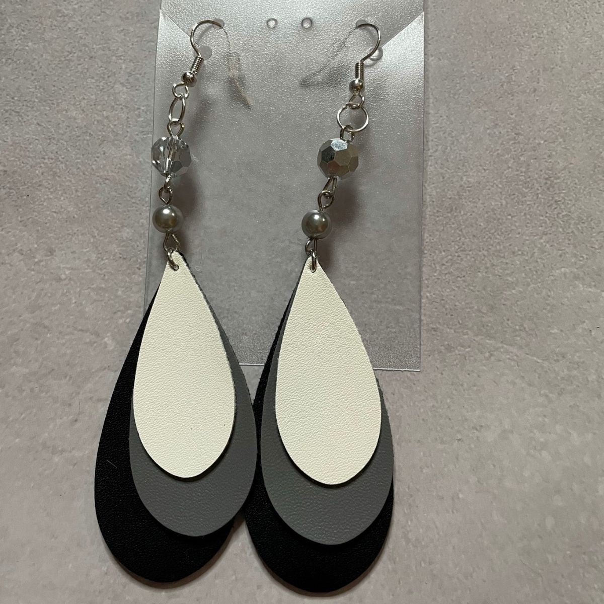 TRIPLE TEAR DROP DANGLE EARRINGS