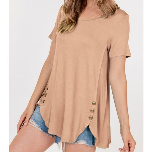 ROUND NECK TOP WITH BUTTON TRIM